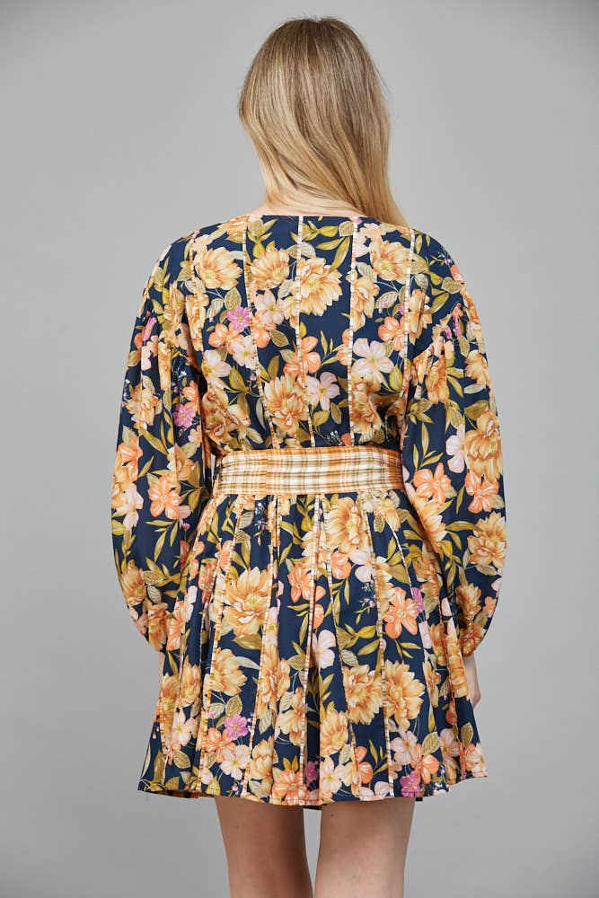 CONTRASTING PLAID DETAIL ROUND NECKLINE DRESS - LaRella