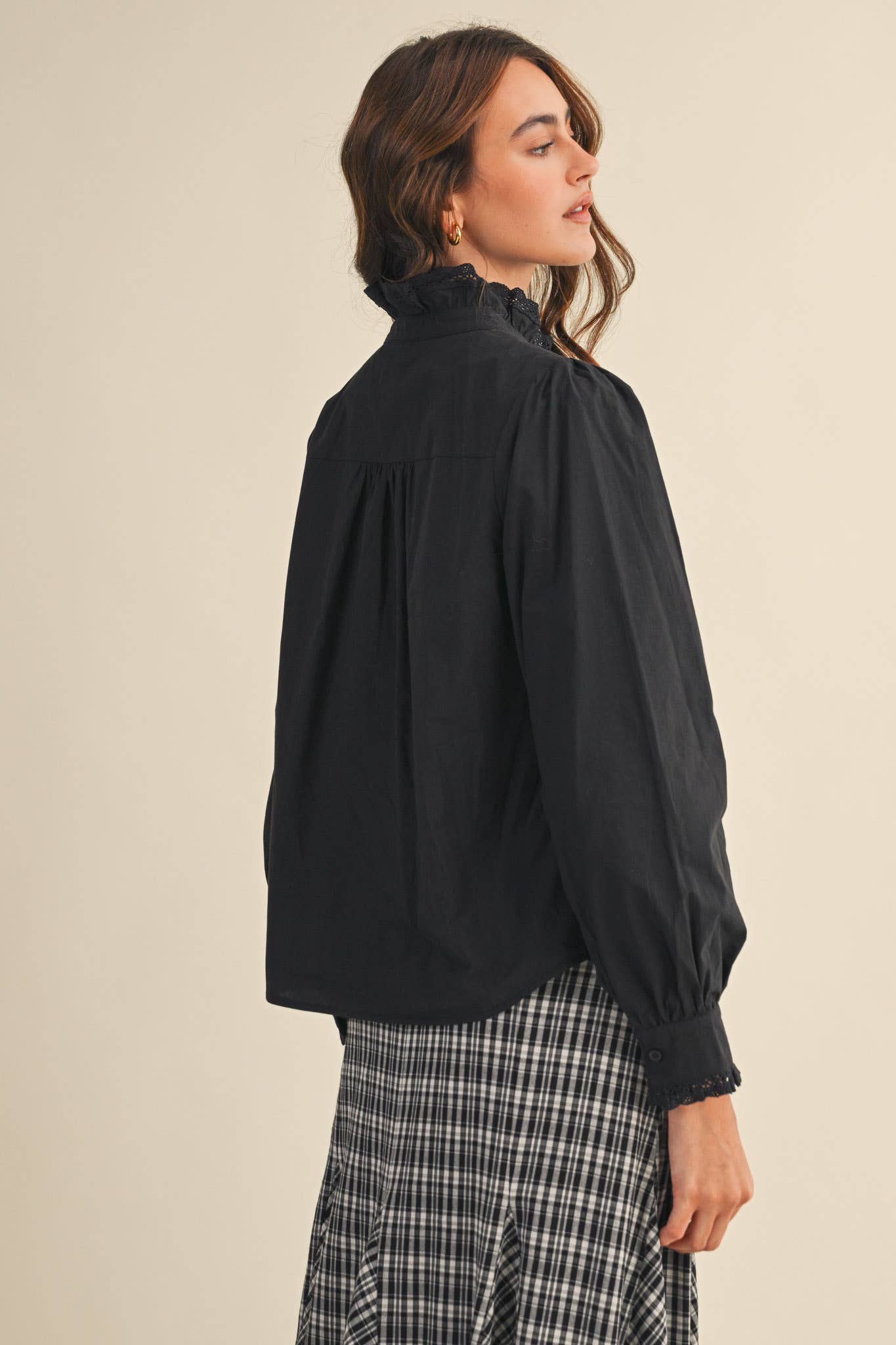 &MERCI - RUFFLED LACE TRIM BUTTON DOWN TOP MTP4210 - LaRella