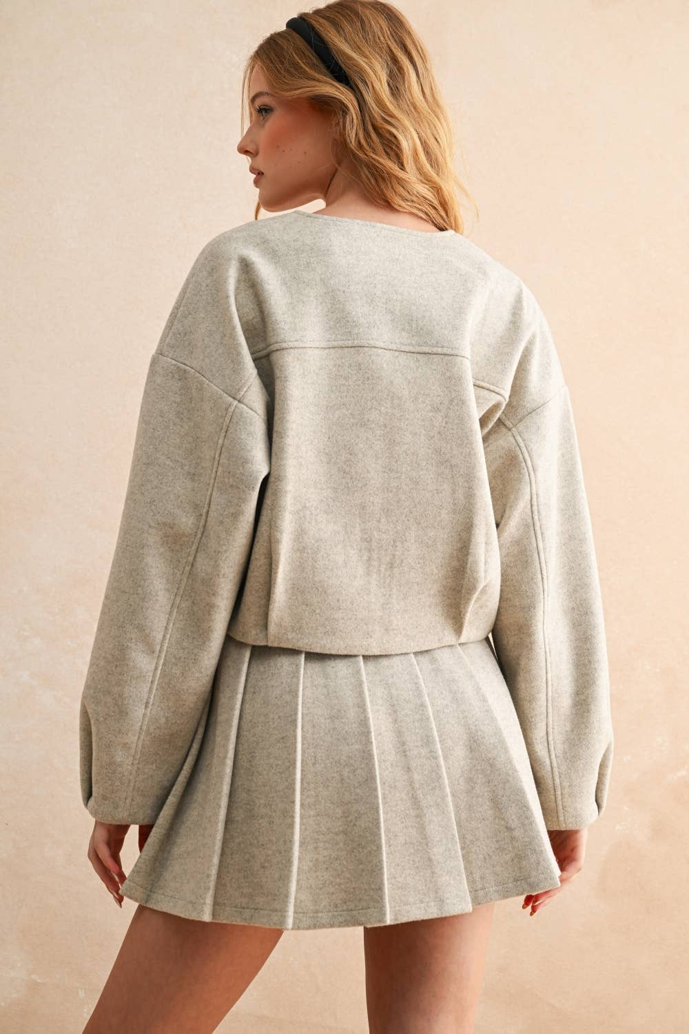 MIOU MUSE - J6763 PLEATED DETAIL ZIPPER FRONT JACKET - LaRella