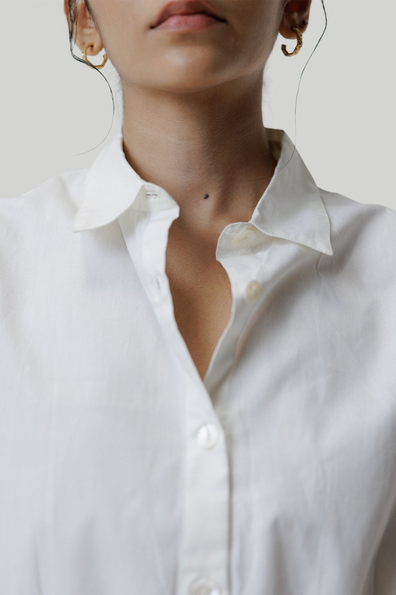 Oversized Crop Shirt in Off - white - LaRella