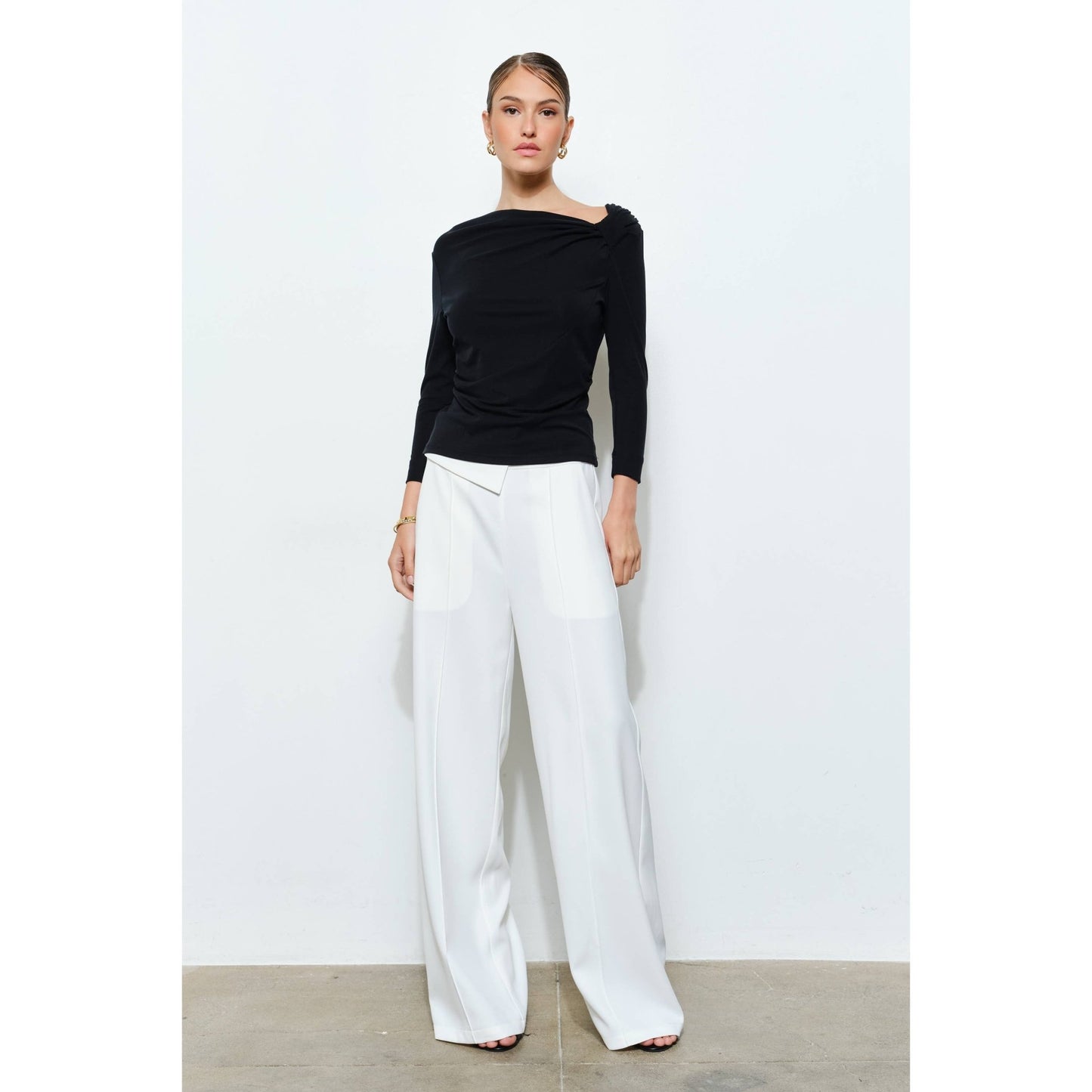 Asymmetric Ruched Shoulder Fitted Top - LaRella