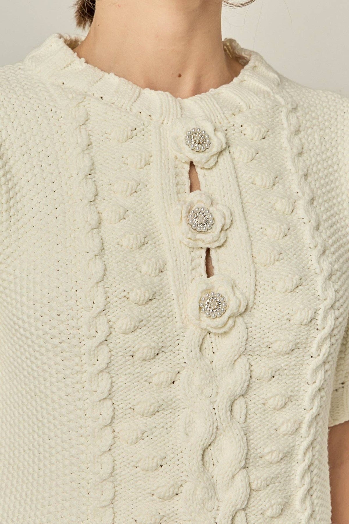 Cable Puff Sleeve Knit with Flower Details - La Rella