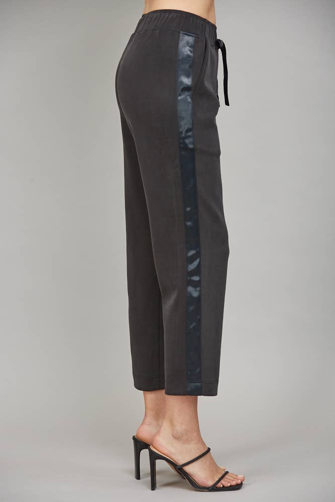CONTRAST SATIN TRIM DETAIL LOUNGE PANTS - LaRella