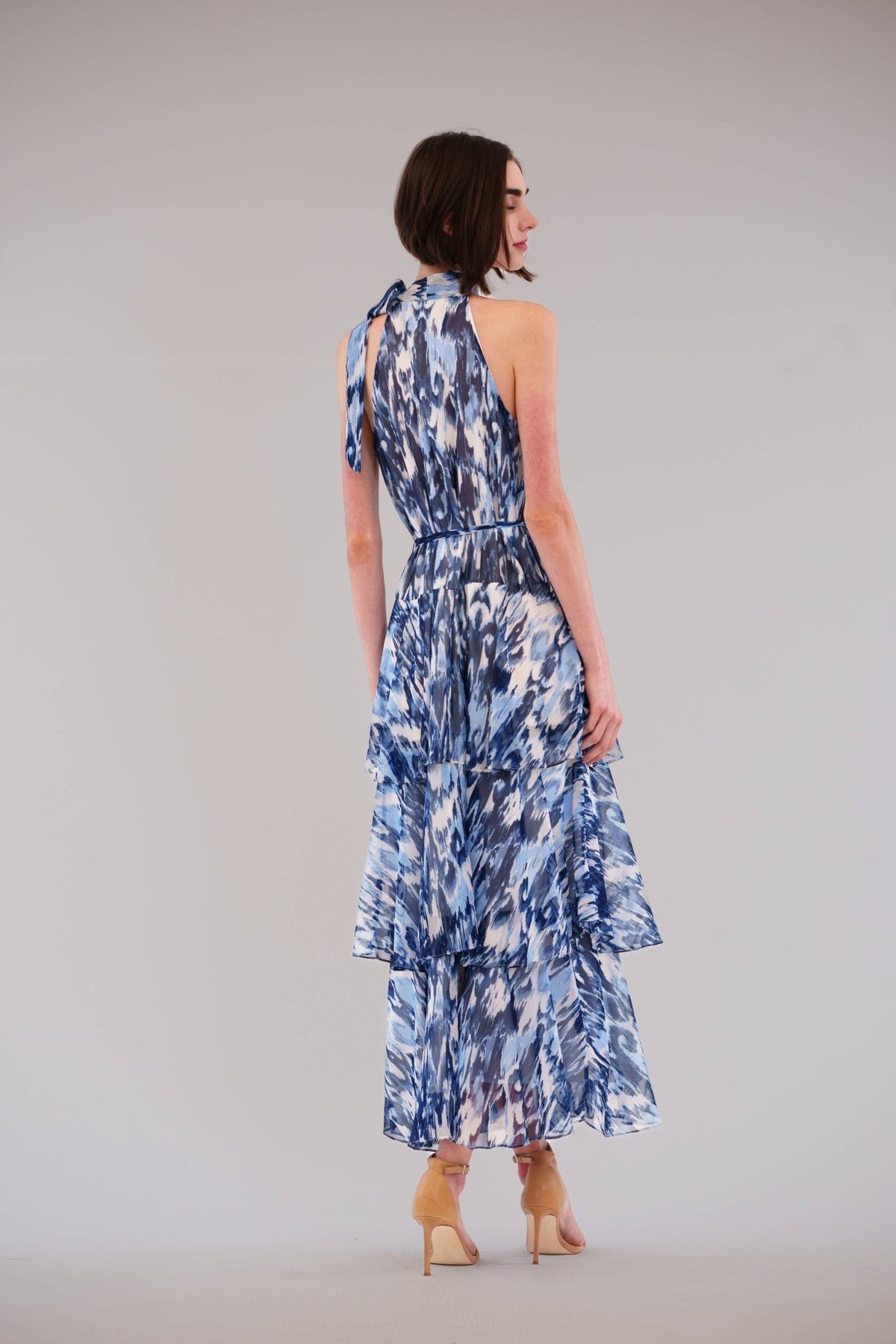 Julia Jordan - LONG TRIPLE TIER DRESS WITH TIE NECK - La Rella