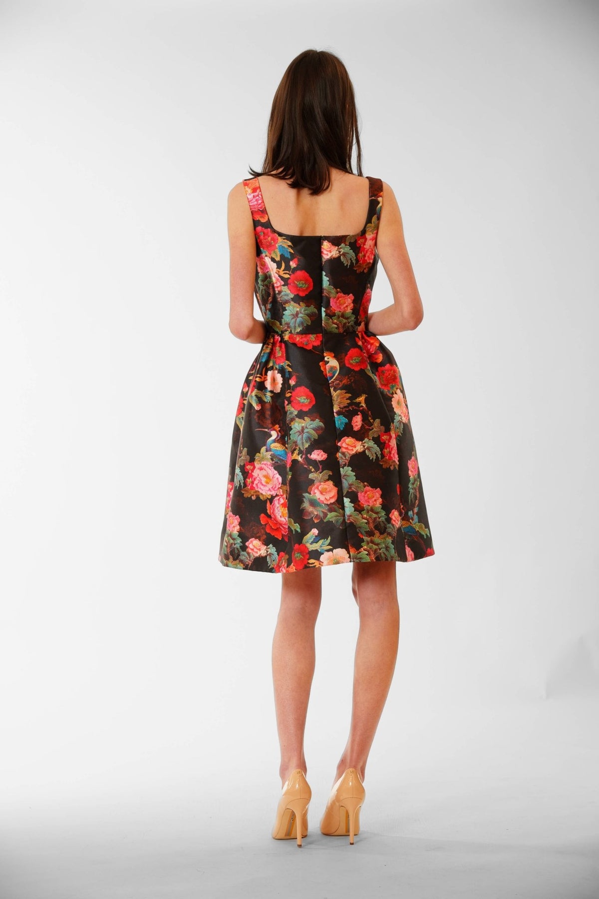 Julia Jordan - SLVLESS GOWN W SCOOP - NECKLINE - La Rella