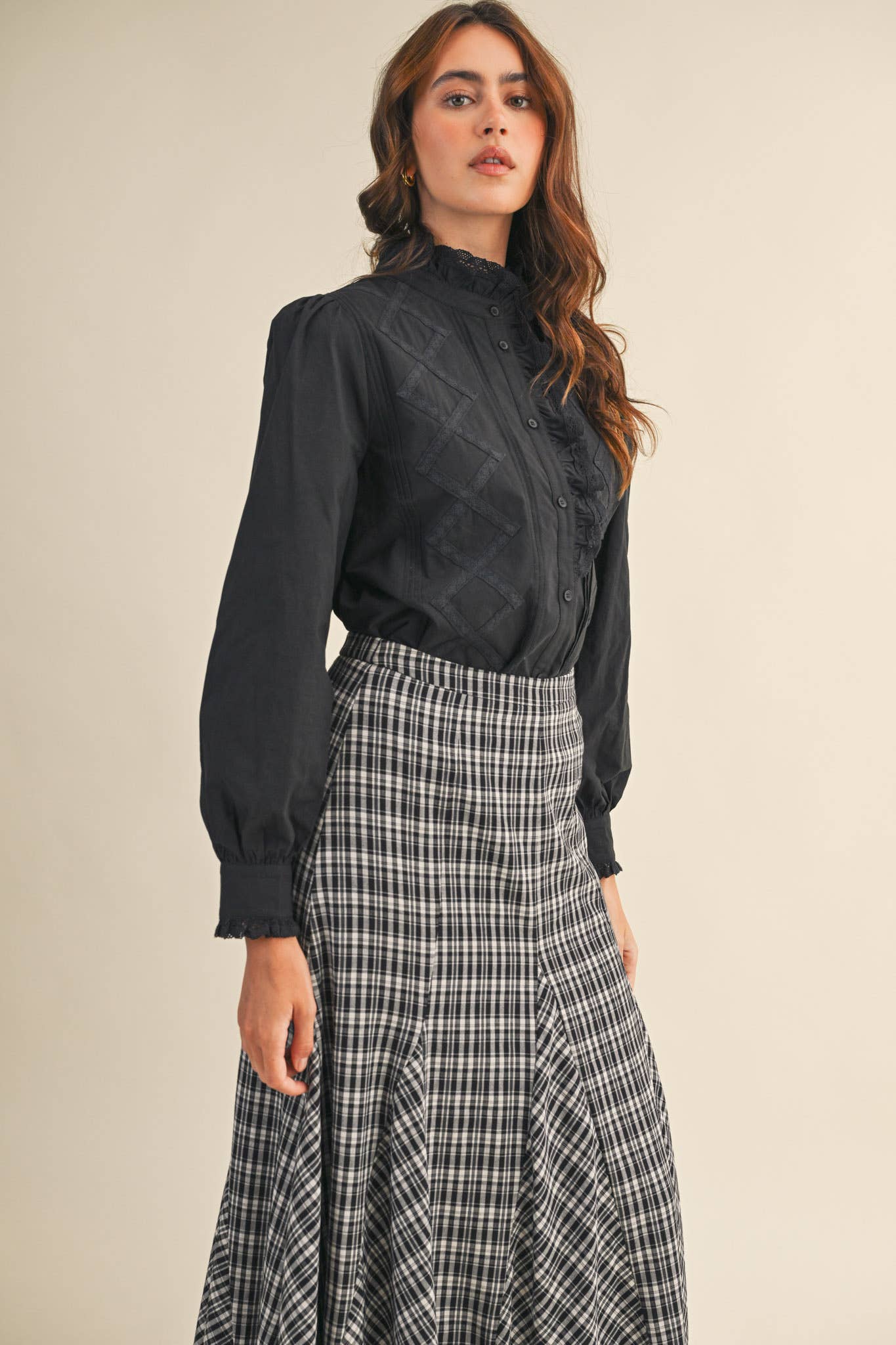 &MERCI - RUFFLED LACE TRIM BUTTON DOWN TOP MTP4210 - LaRella