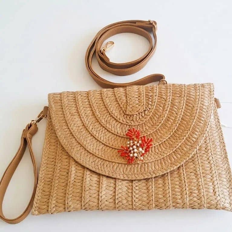 OE! - Playa Coral straw clutch with removable brooch - La Rella