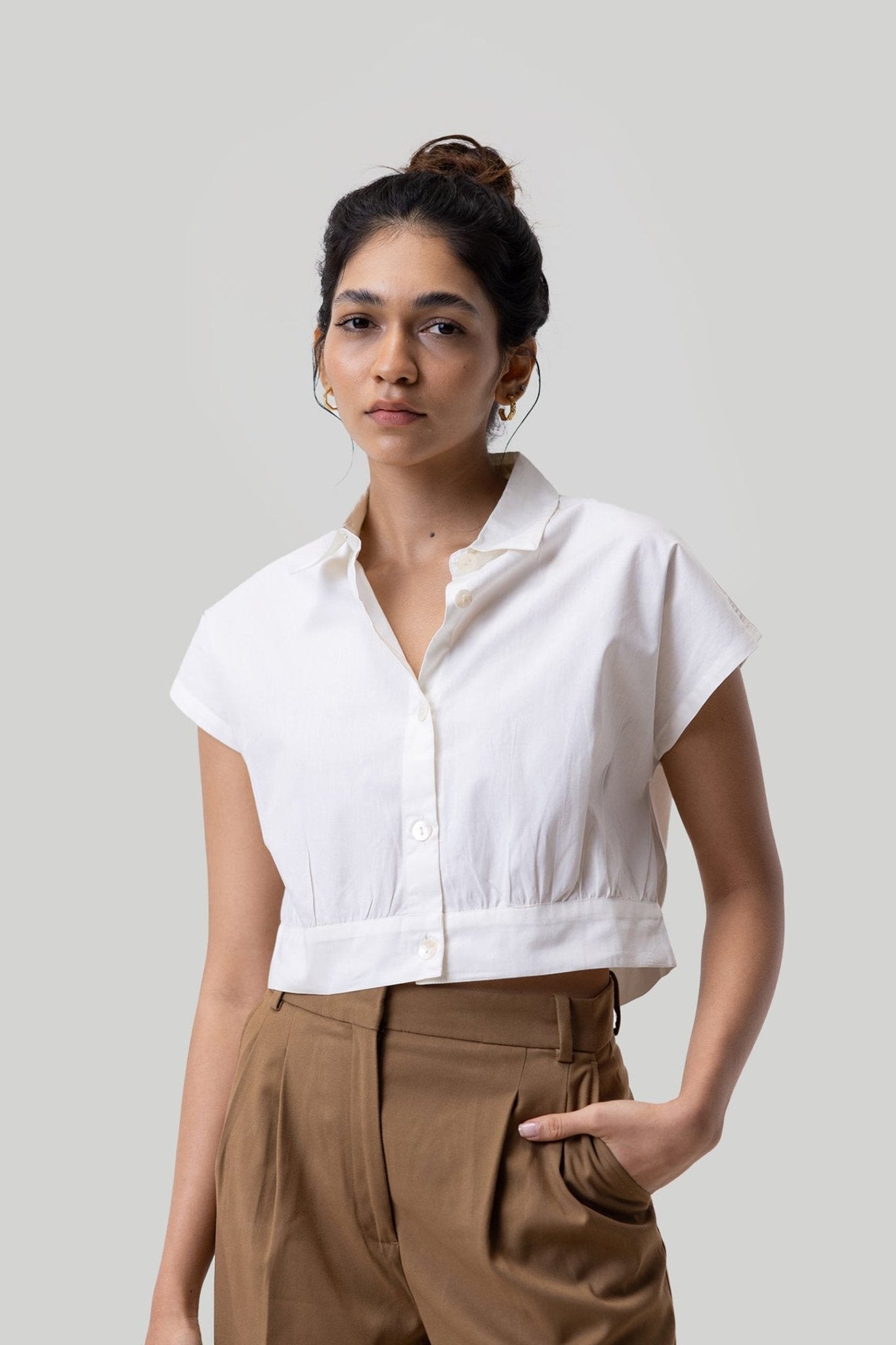 Oversized Crop Shirt in Off - white - LaRella