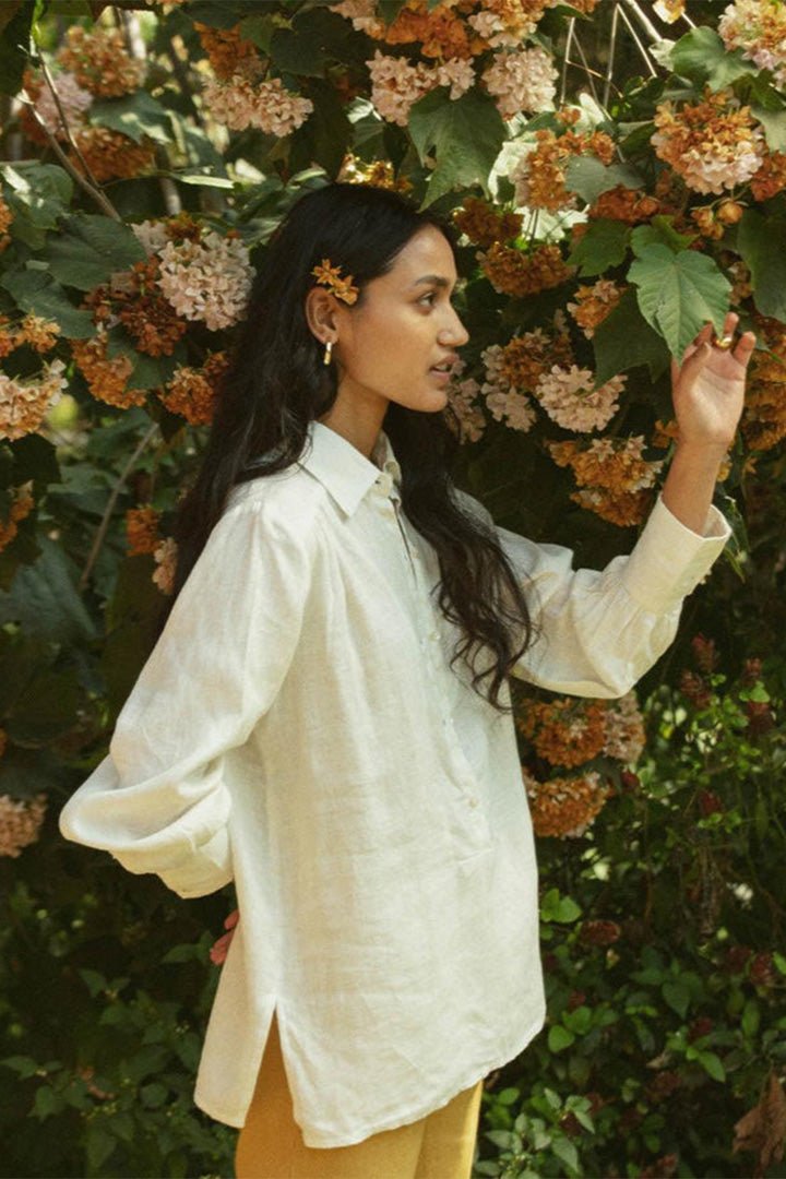 Summer Shirt in Off - white - LaRella