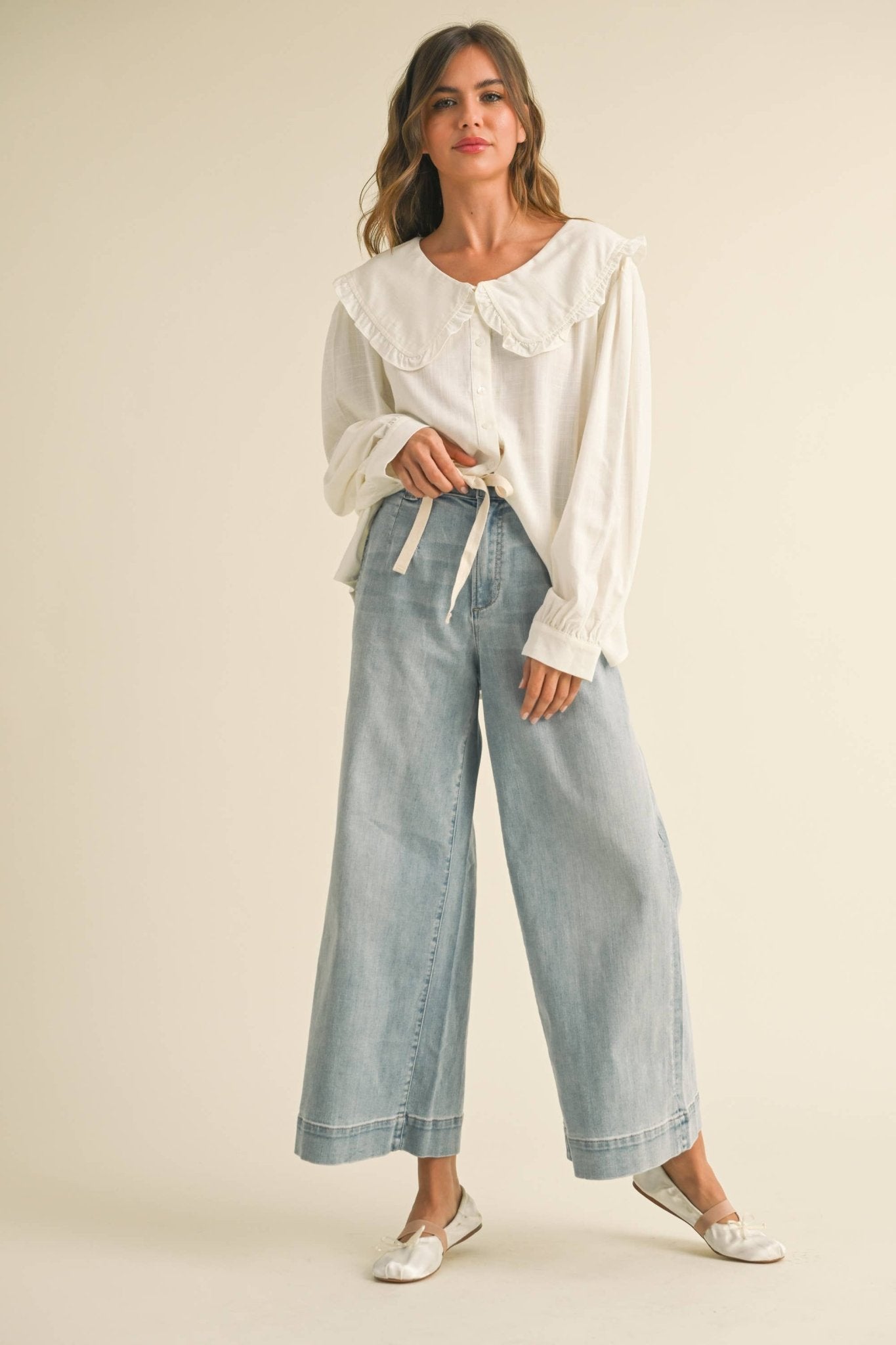 WASHED DENIM WITH TIE FRONT PANTS - LaRella