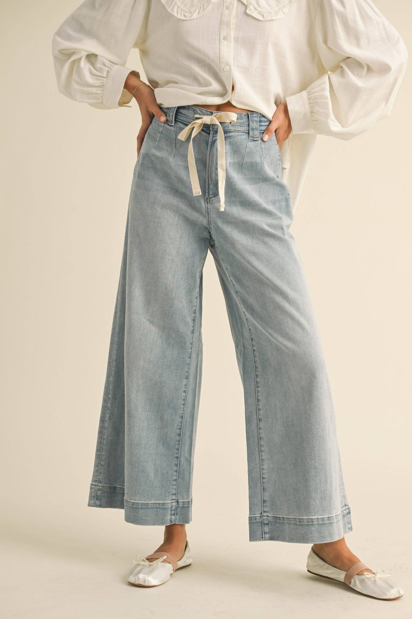 WASHED DENIM WITH TIE FRONT PANTS - LaRella